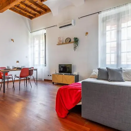 Modern In The Center 500m From The Estense Castle